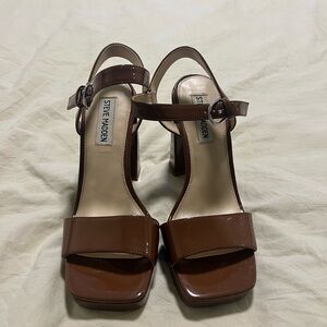 Steve Madden Brown Platform Patent Leather Sandals Size 6